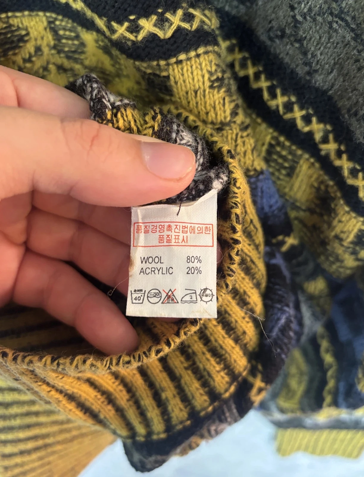 Massimo Round Neck Sweater Vintage Coogi Style Mustard Yellow Blue | 80% Wool | Size M – photo 7